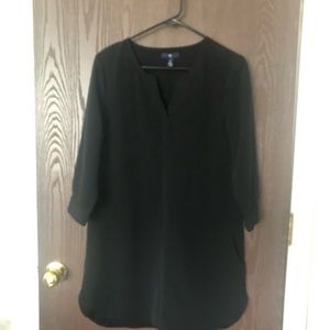 Gap Factory size small women’s black shift dress with pockets